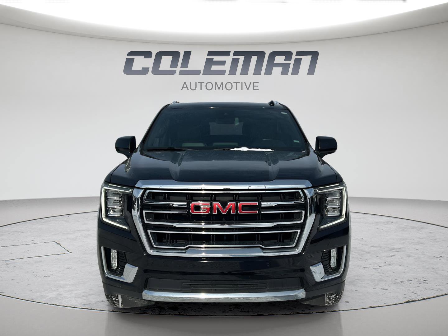 Used 2024 GMC Yukon XL SLT AWD/4WD image 8