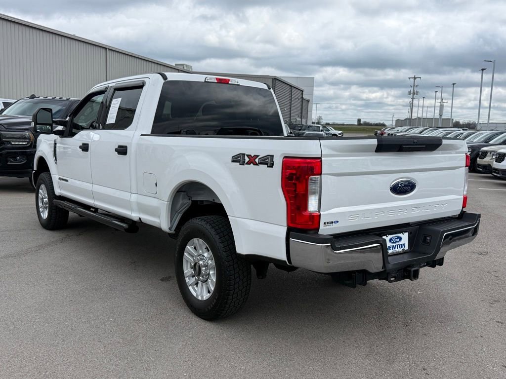Used 2019 Ford F250 XLT w/ Snow Plow Prep Package image 35