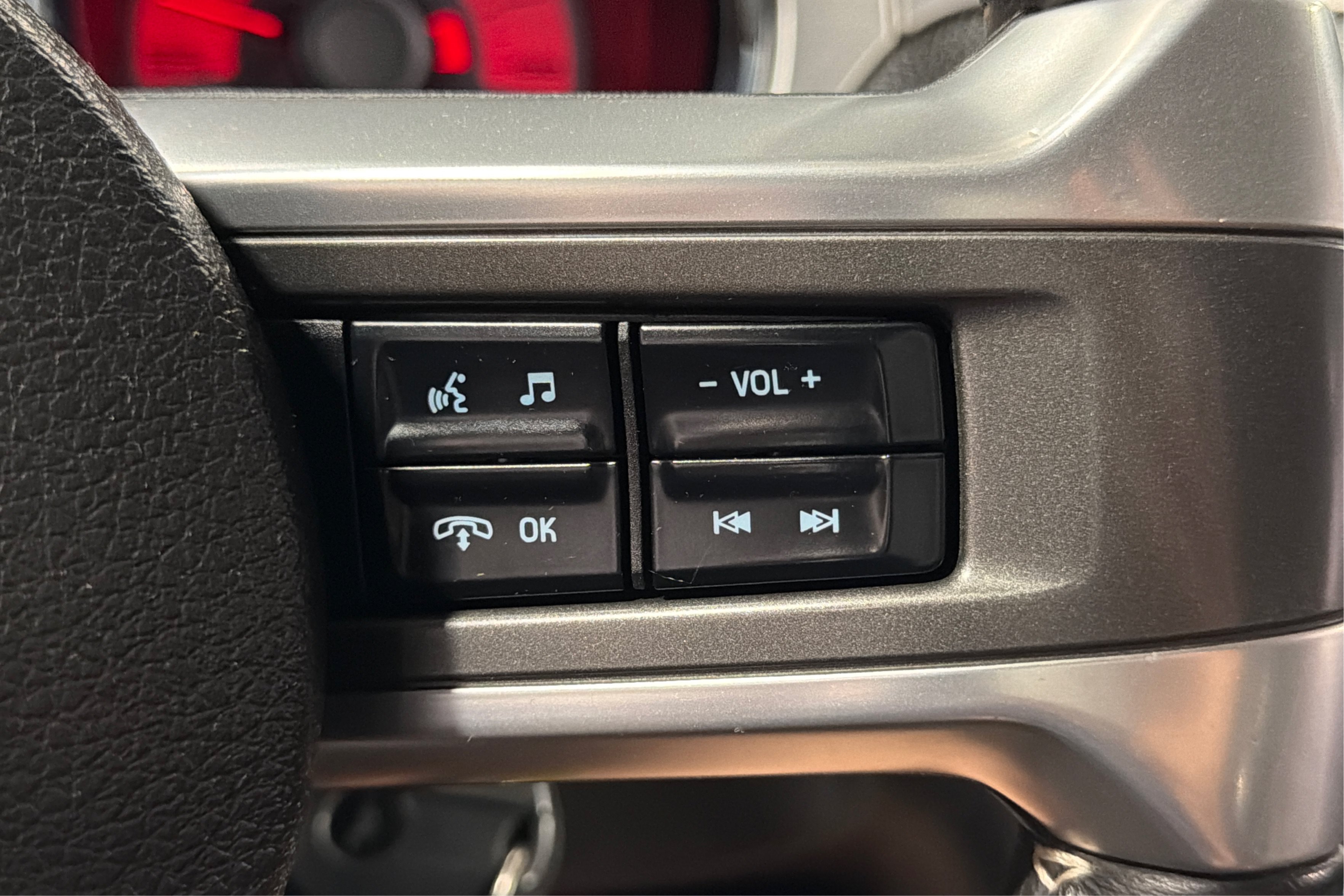 Used 2012 Ford Mustang GT Premium w/ Security Pkg RWD image 23