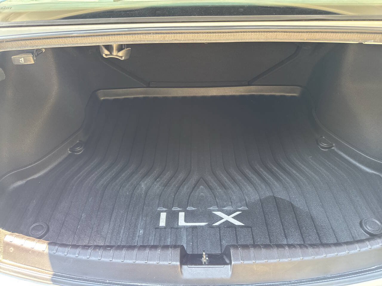 Used 2019 Acura ILX FWD image 28