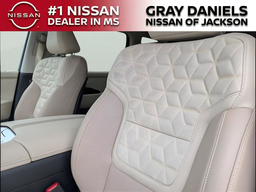 New 2026 Nissan Armada Platinum RWD image 16