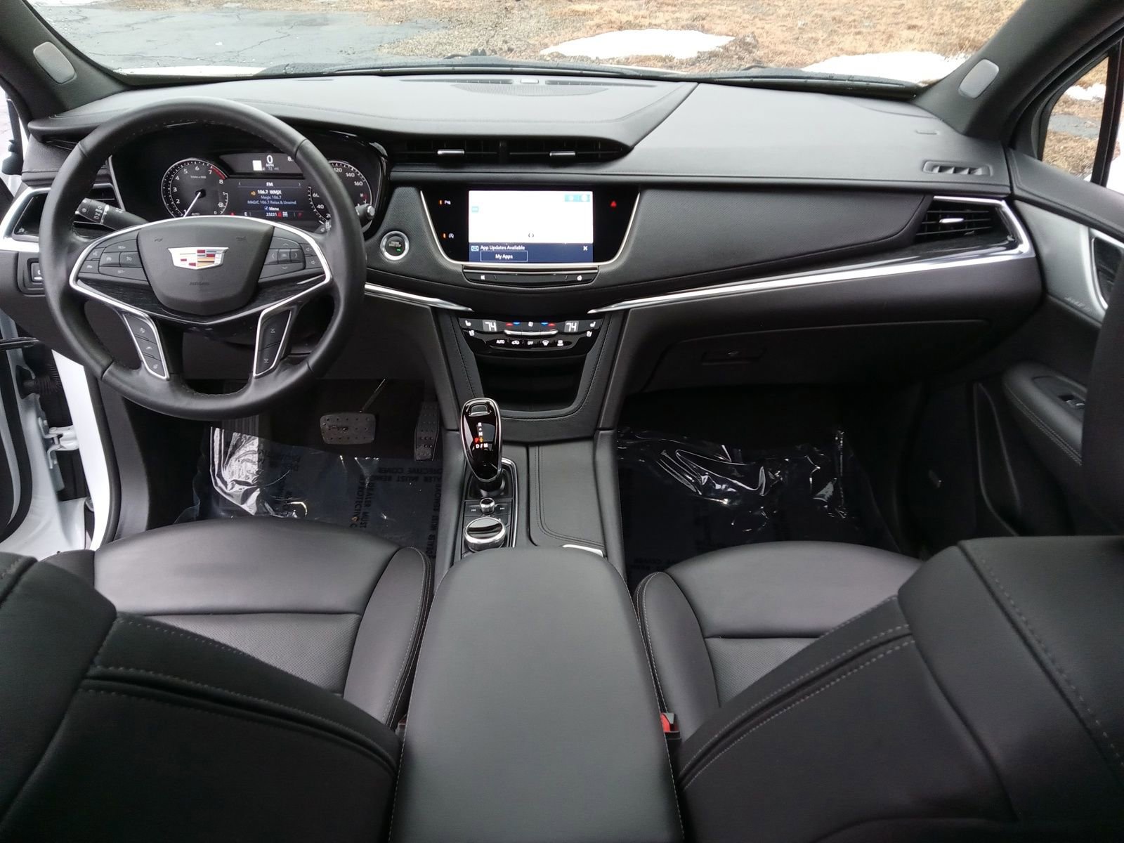 Used 2022 Cadillac XT5 Premium Luxury w/ LPO, ONYX Package image 15