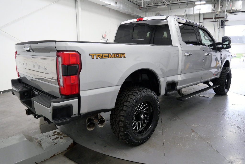 Used 2023 Ford F250 Platinum w/ Tremor Off-Road Package AWD/4WD image 8