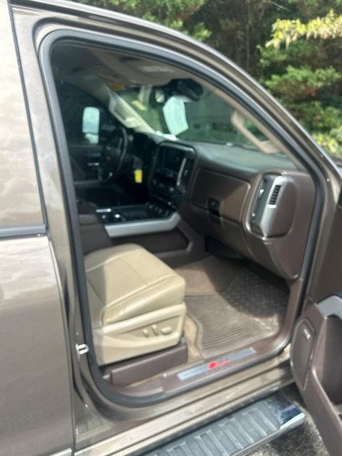Used 2015 Chevrolet Silverado 3500 LTZ w/ Duramax Plus Package AWD/4WD image 20