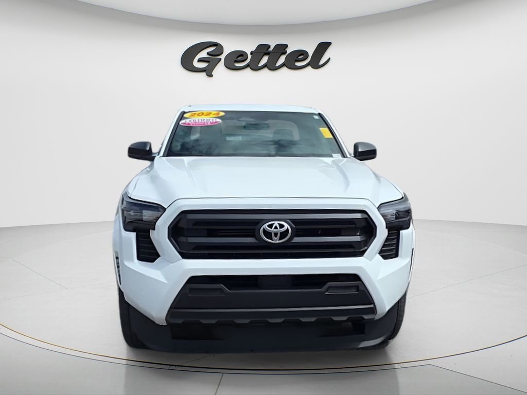 Used 2024 Toyota Tacoma SR RWD image 4