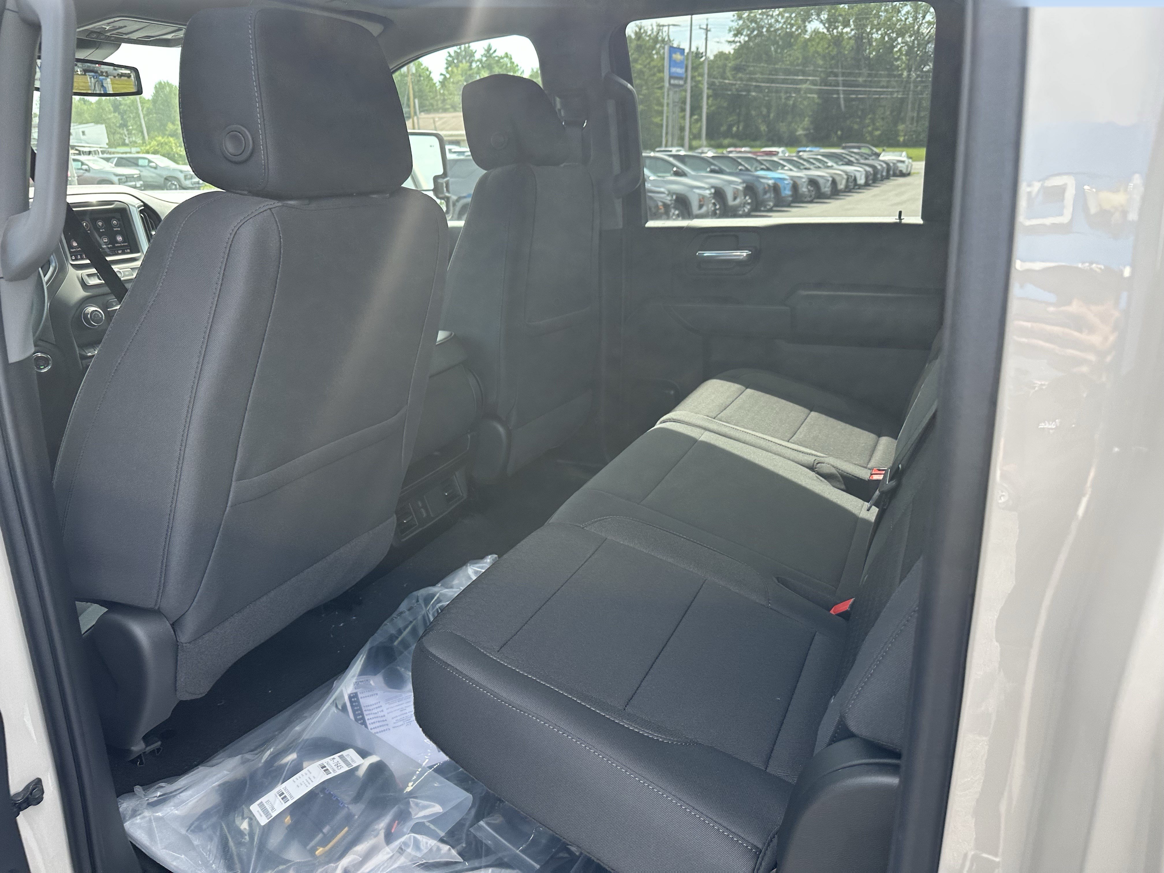 New 2026 Chevrolet Silverado 2500 Custom w/ Custom Value Package AWD/4WD image 10