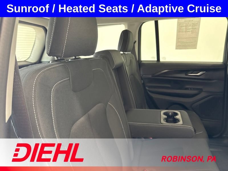 Used 2023 Jeep Grand Cherokee Laredo X AWD/4WD image 10