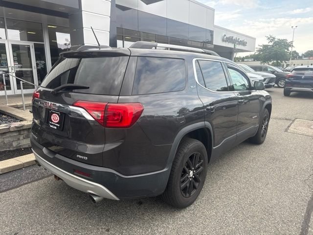 Used 2018 GMC Acadia SLT AWD/4WD image 4