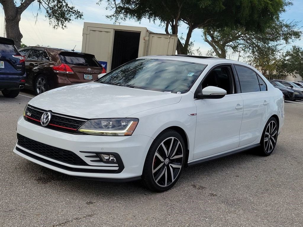 Used 2018 Volkswagen Jetta GLI image 8
