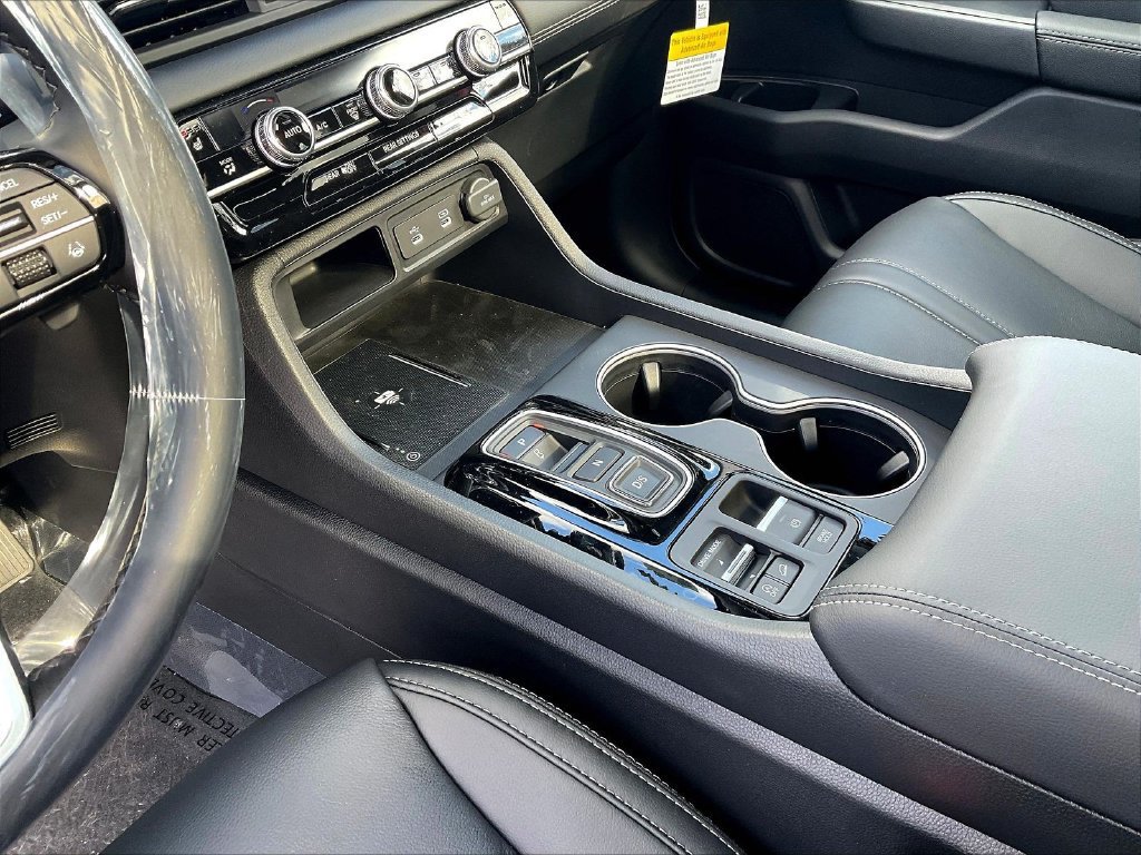 New 2026 Honda Pilot Touring image 13