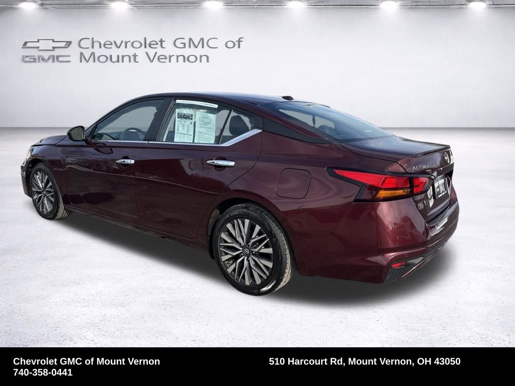 Used 2023 Nissan Altima 2.5 SV image 3