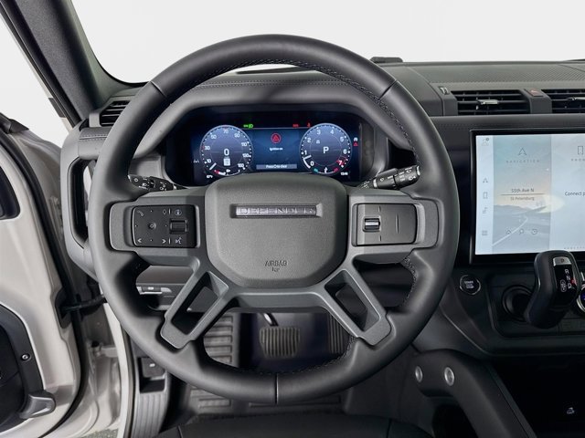 Used 2026 Land Rover Defender 130 X-Dynamic SE image 12