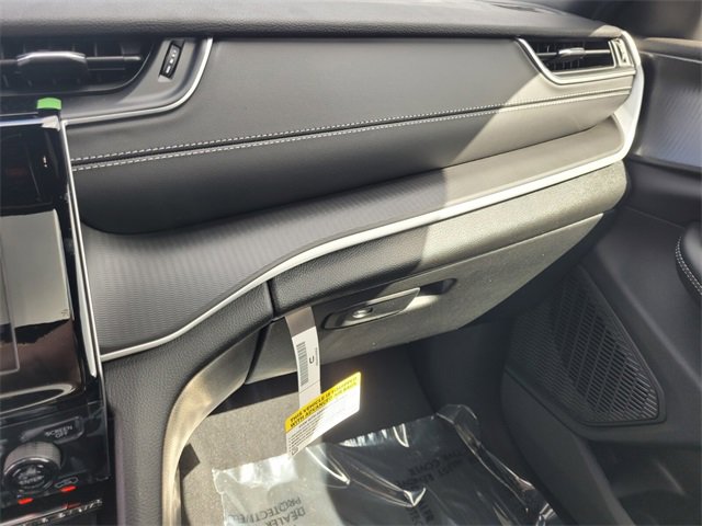 New 2025 Jeep Grand Cherokee Laredo X image 28