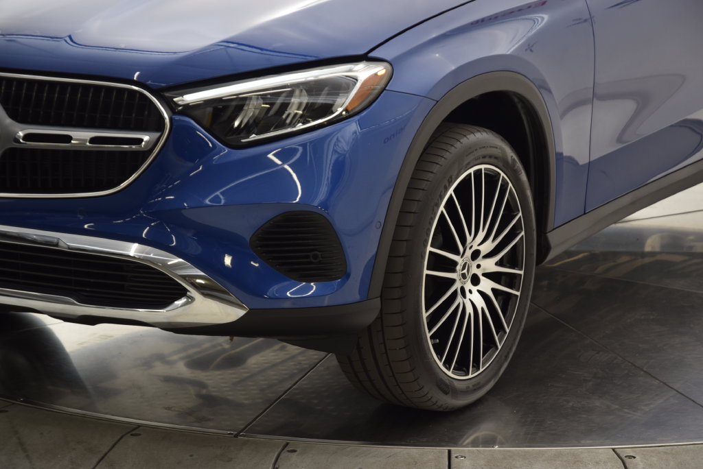 Certified 2026 Mercedes-Benz GLC 300 image 11