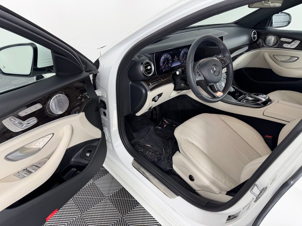 Used 2018 Mercedes-Benz E 300 4MATIC image 15