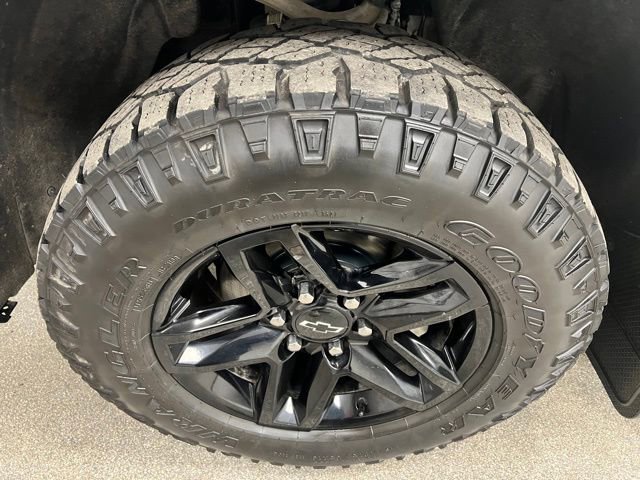 Used 2022 Chevrolet Silverado 1500 LT Trail Boss w/ Convenience Package II image 16