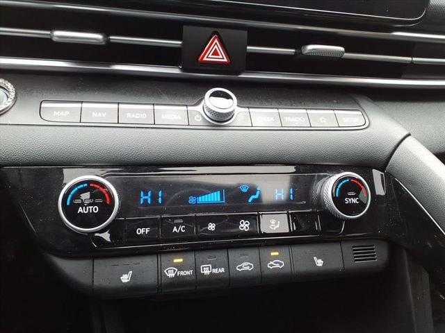 Used 2023 Hyundai Elantra Limited image 26