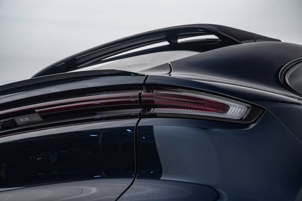 Certified 2026 Porsche Cayenne Coupe AWD/4WD image 13