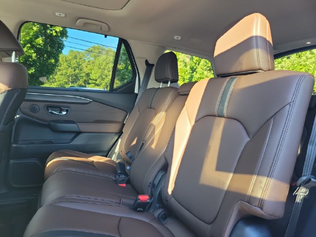 New 2026 Honda Pilot Touring image 9