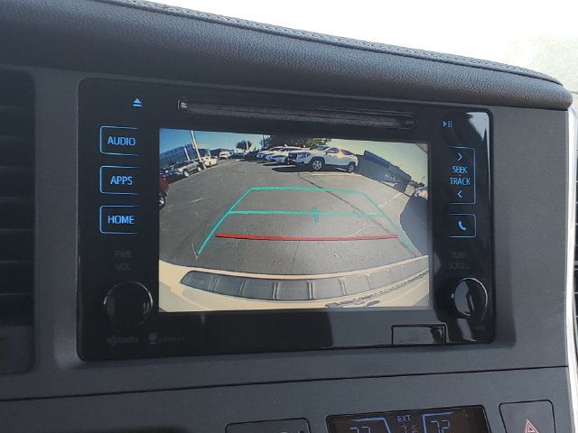 Used 2015 Toyota Sienna XLE w/ XLE Navigation Package FWD image 27