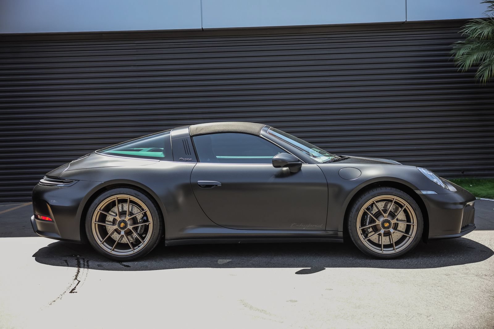 Certified 2025 Porsche 911 Targa 4 GTS AWD/4WD image 8
