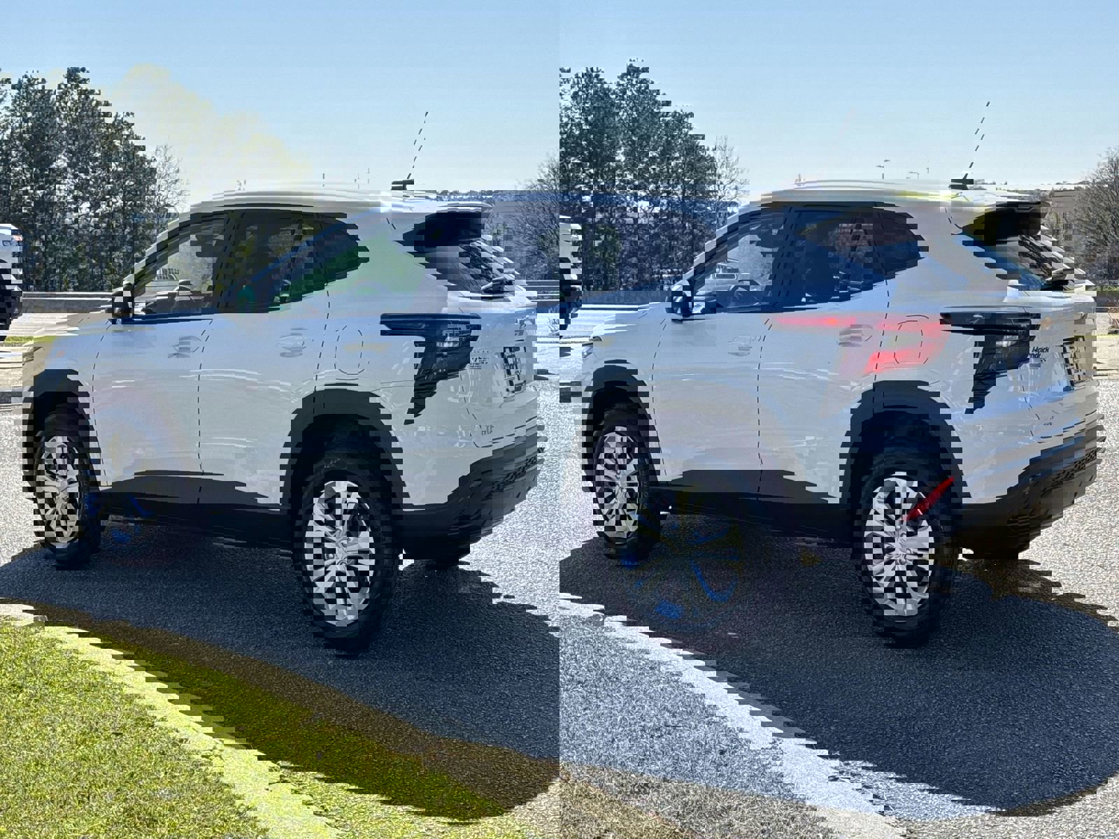 Used 2024 Chevrolet Trax LS image 8