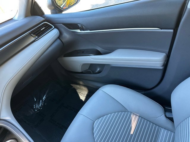 Used 2024 Toyota Camry SE FWD image 20