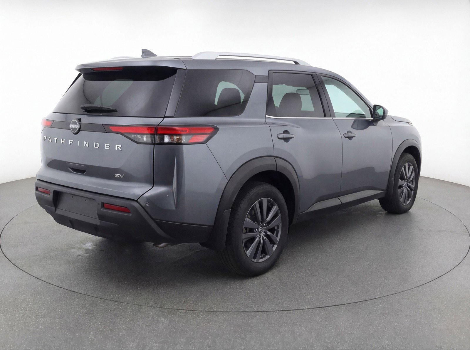 Used 2024 Nissan Pathfinder SV image 9