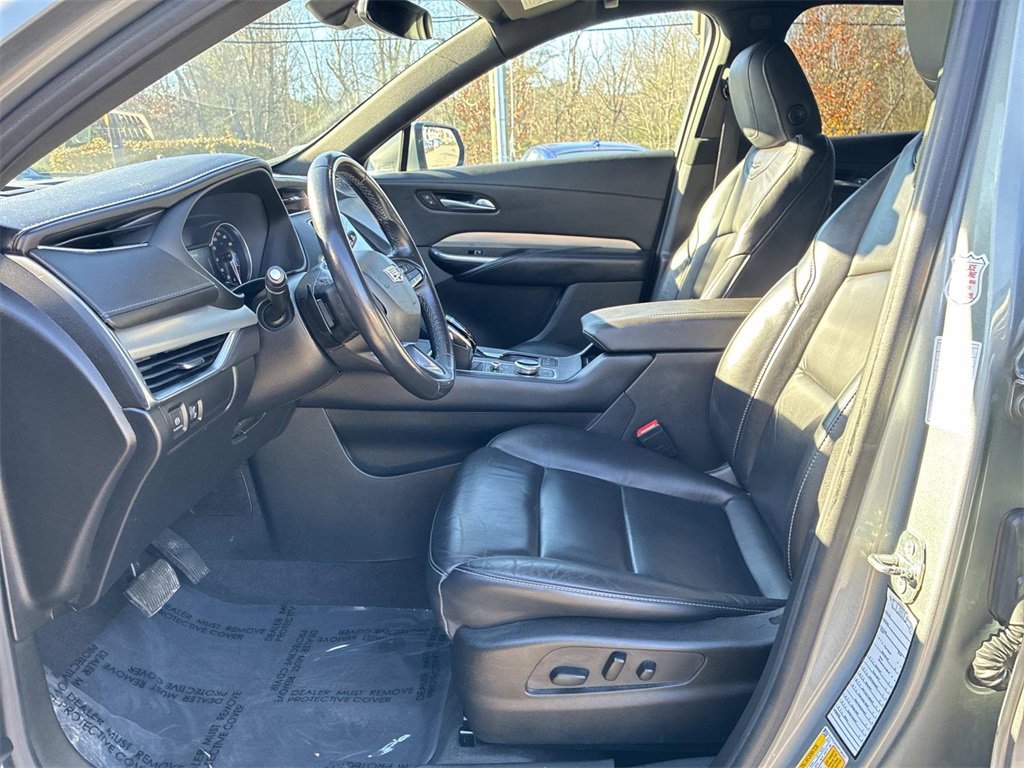 Used 2023 Cadillac XT4 Premium Luxury image 25