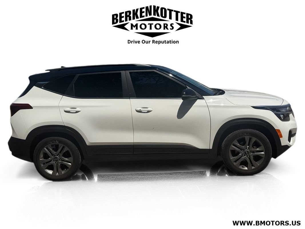 Used 2022 Kia Seltos S FWD image 2