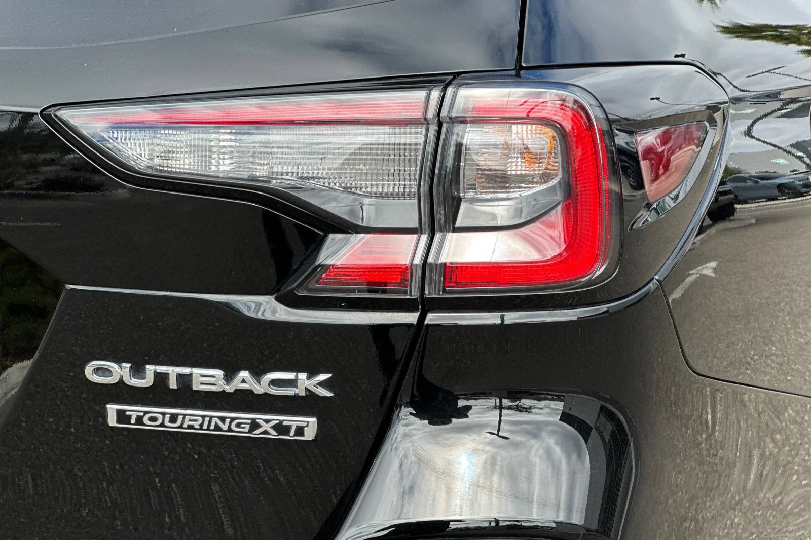 Used 2023 Subaru Outback Touring XT AWD/4WD image 27