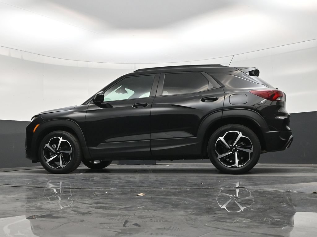 Used 2023 Chevrolet TrailBlazer RS w/ Sun and Liftgate Package FWD image 20