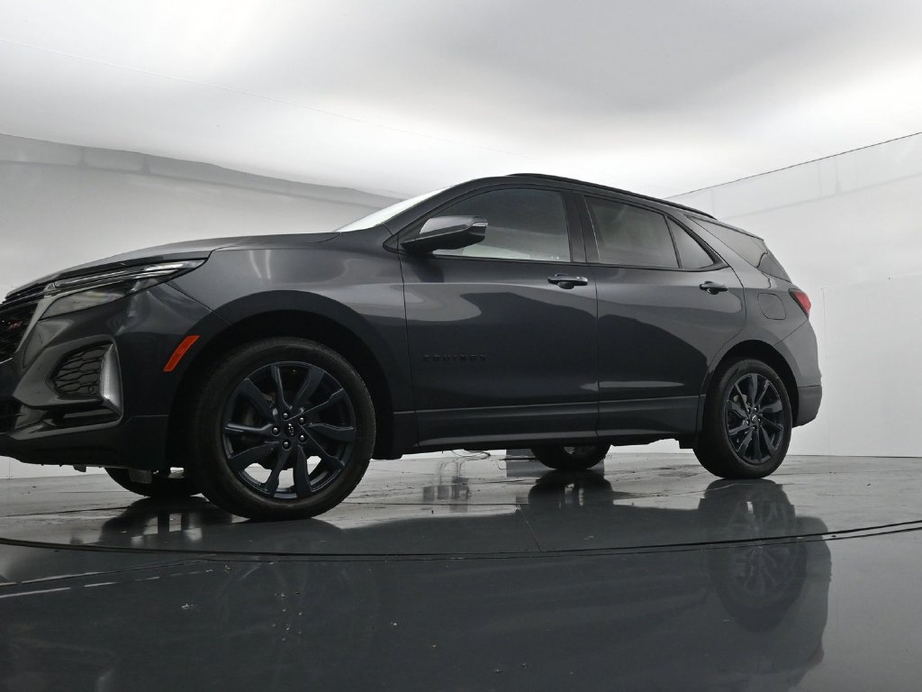 Used 2022 Chevrolet Equinox RS w/ RS Leather Package AWD/4WD image 34