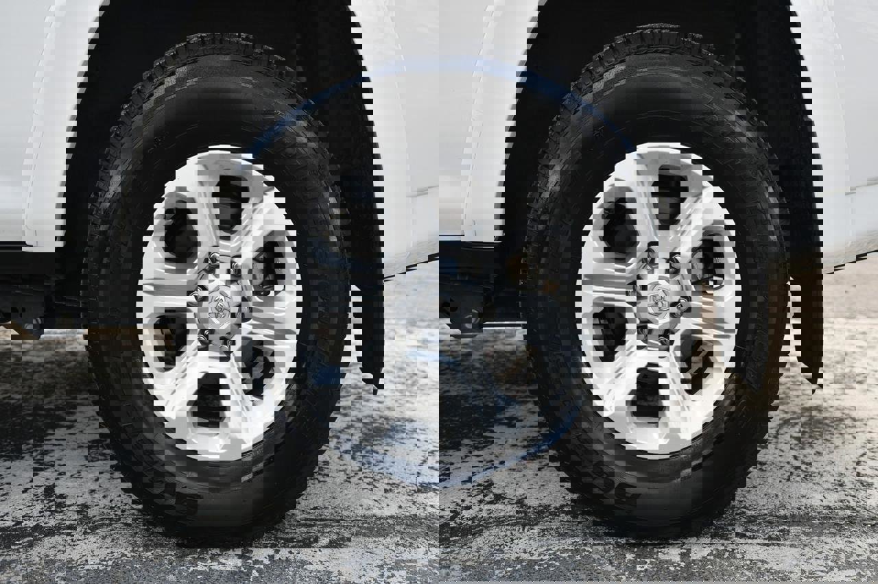 Used 2024 Toyota 4Runner SR5 image 12