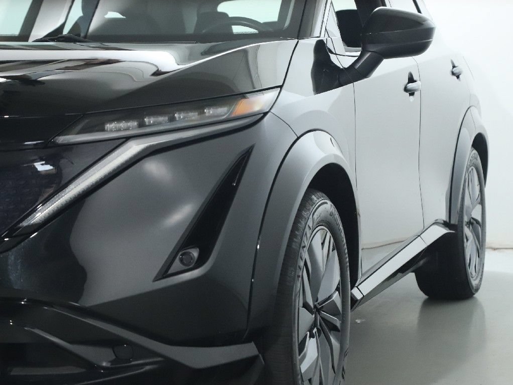 Certified 2023 Nissan Ariya FWD image 5