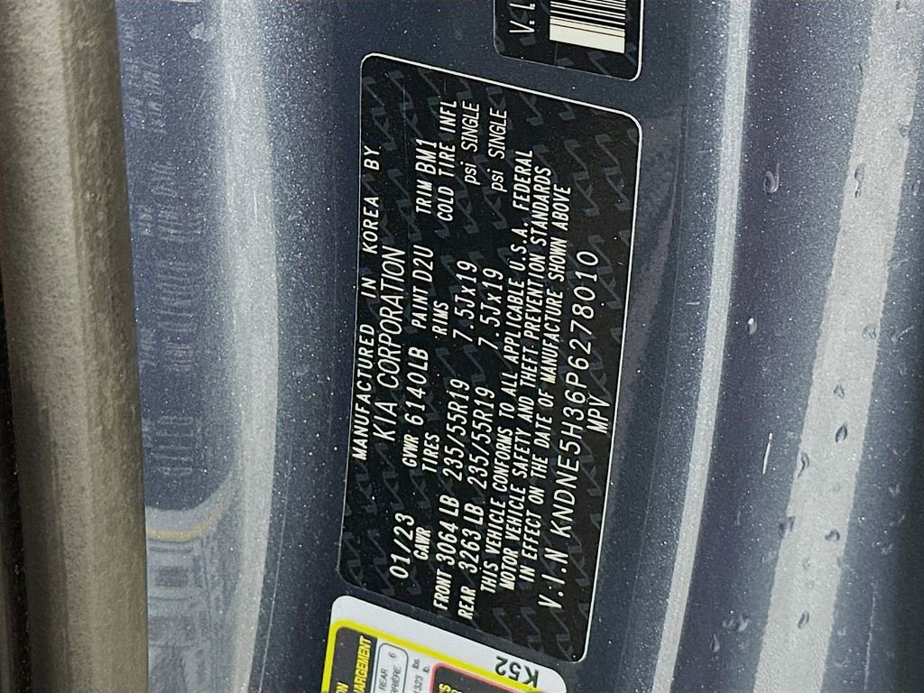 Used 2023 Kia Carnival SX Prestige image 32