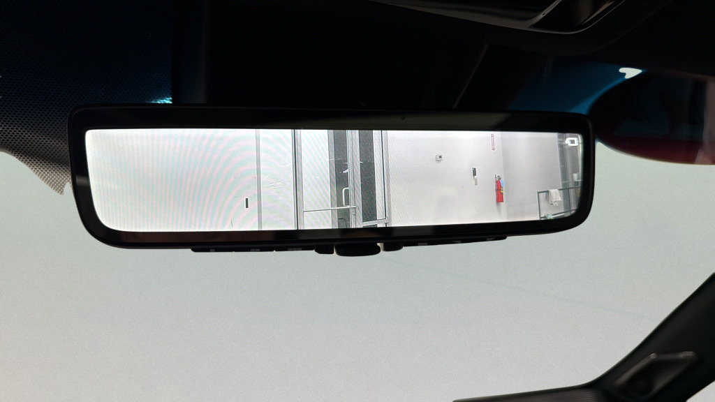 Used 2022 Toyota Venza Limited w/ Advanced Technology Package image 35