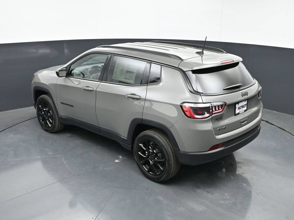 New 2026 Jeep Compass Latitude AWD/4WD image 35