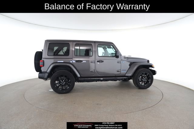 Used 2025 Jeep Wrangler Unlimited Sahara w/ Safety Group image 22