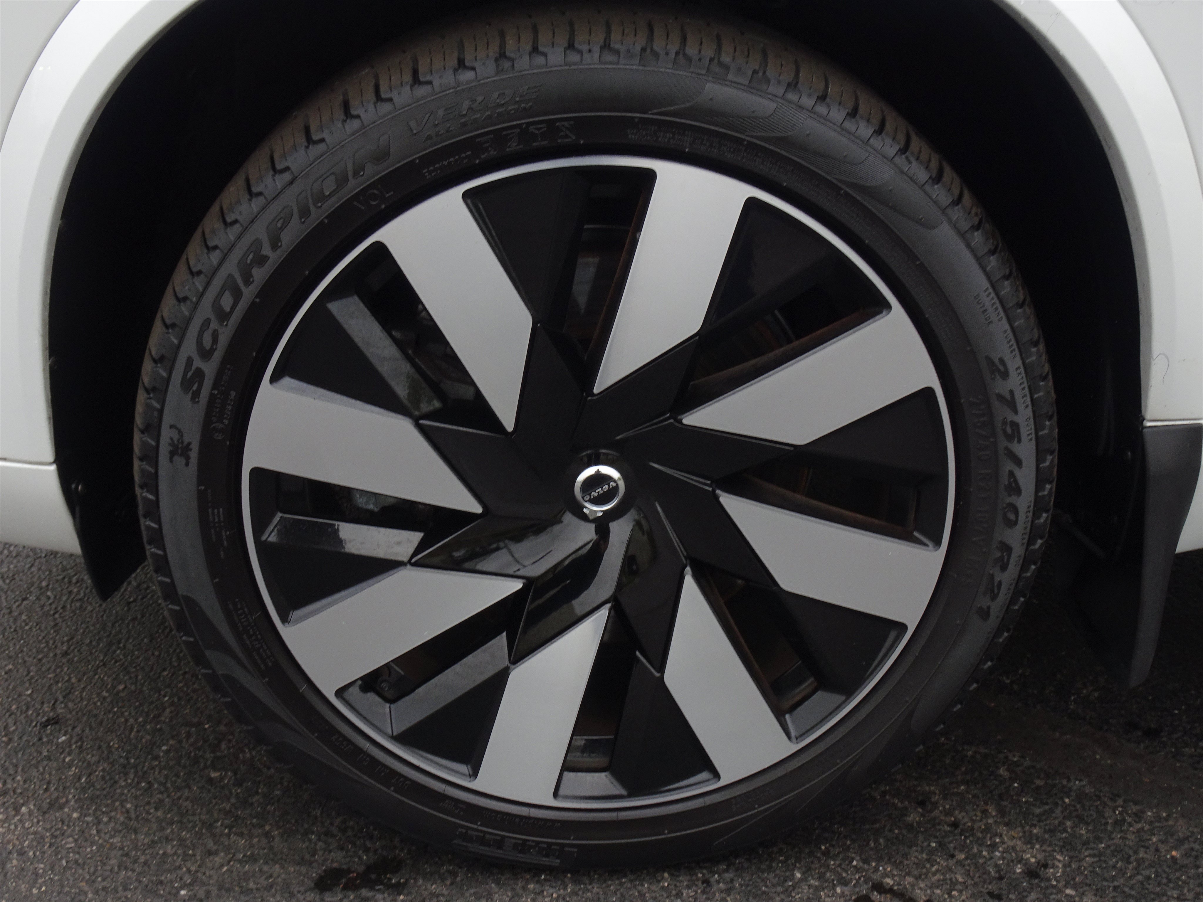 Used 2023 Volvo XC90 T8 Ultimate w/ Lounge Package AWD/4WD image 33