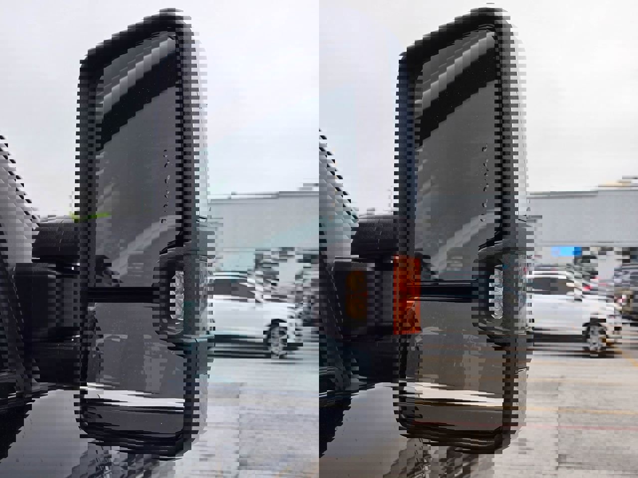 Used 2017 Chevrolet Silverado 3500 LTZ w/ Duramax Plus Package AWD/4WD image 9