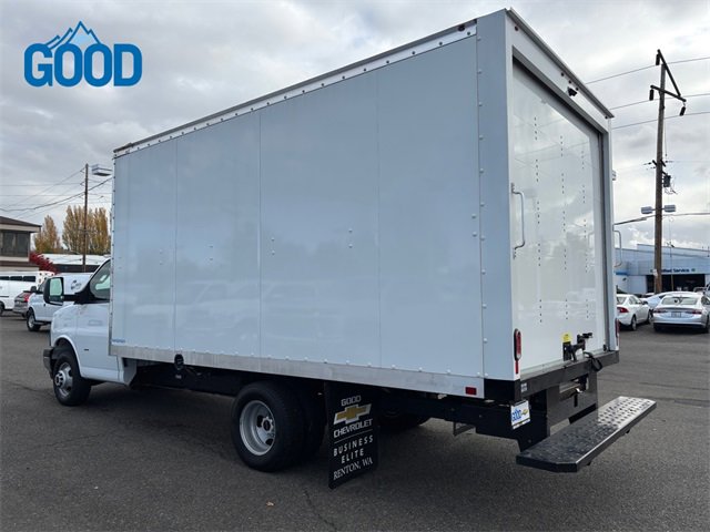 Used 2023 GMC Savana 3500 w/ Power Convenience Package image 16