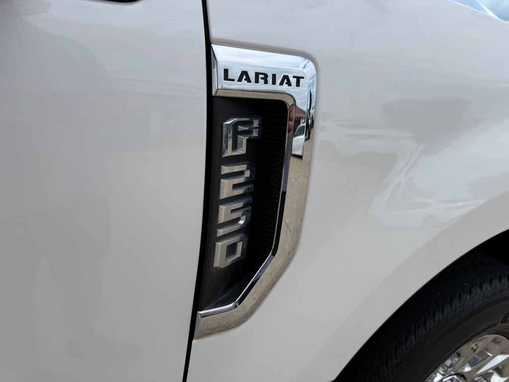 Used 2019 Ford F250 Lariat w/ Lariat Ultimate Package RWD image 9