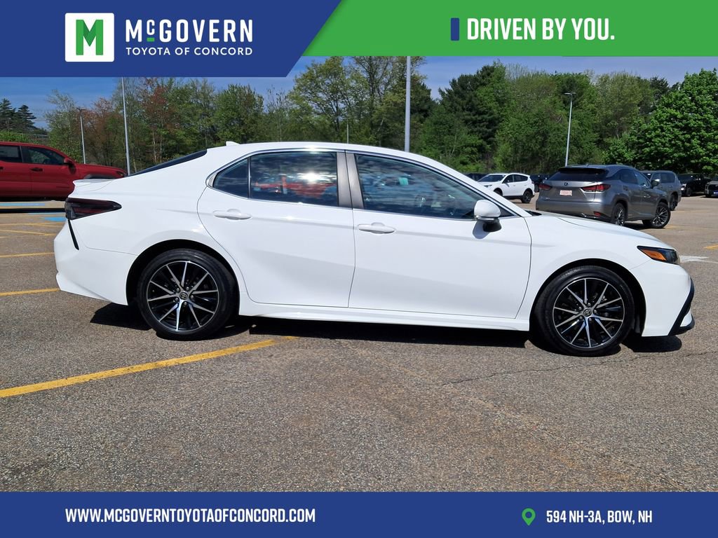 Used 2023 Toyota Camry SE FWD image 8