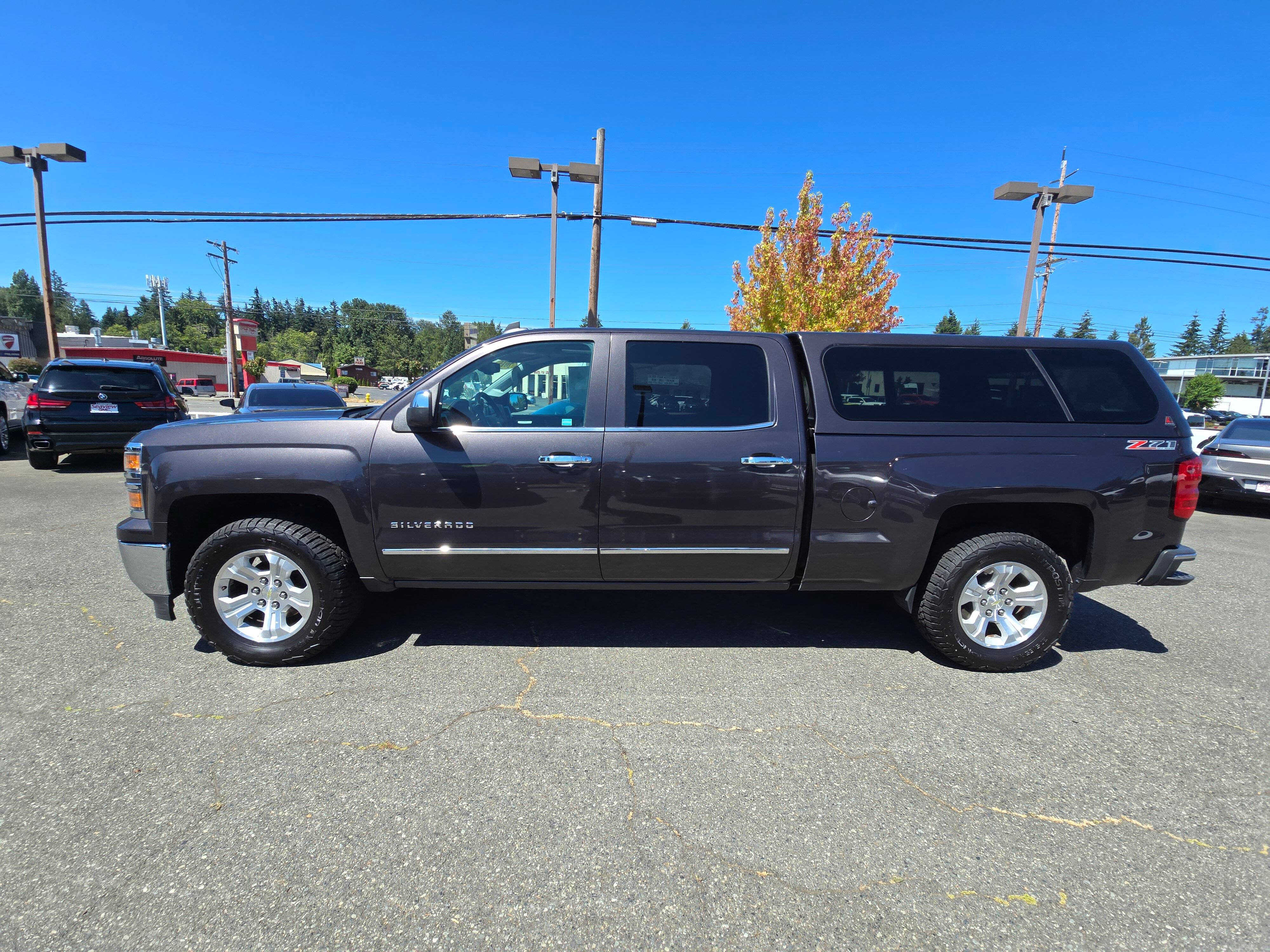 Used 2015 Chevrolet Silverado 1500 LTZ Z71 w/ LTZ Plus Package AWD/4WD image 4