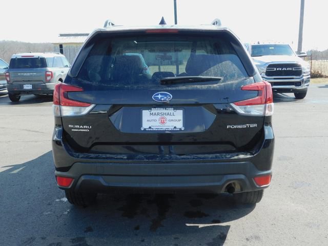 Used 2023 Subaru Forester Premium image 8