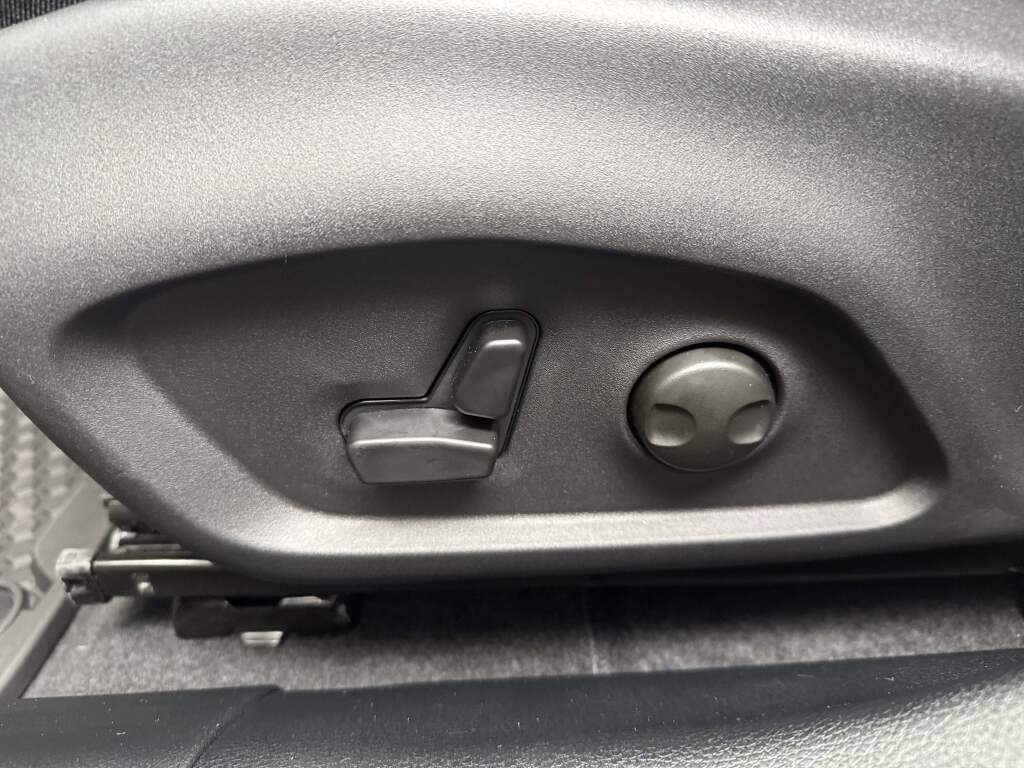 New 2026 Jeep Compass Trailhawk image 19