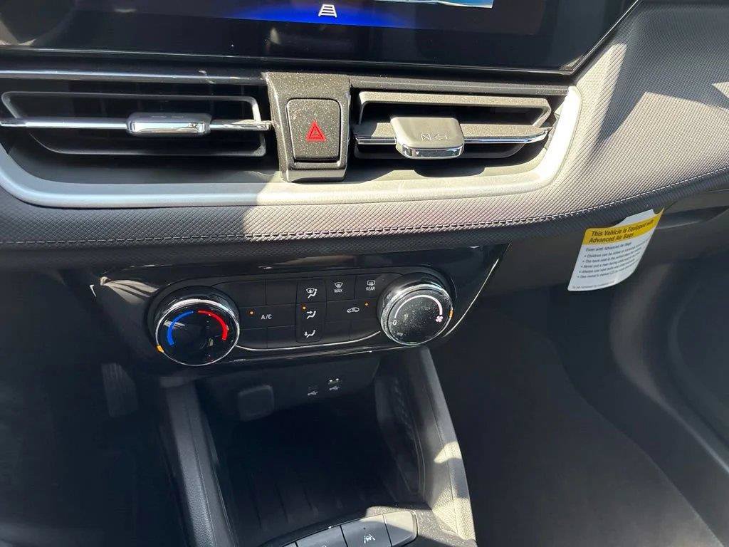 Used 2026 Chevrolet TrailBlazer LT w/ Driver Confidence Package FWD image 24