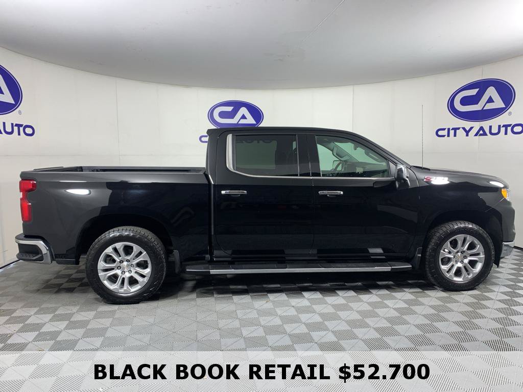 Used 2024 Chevrolet Silverado 1500 LTZ AWD/4WD image 2