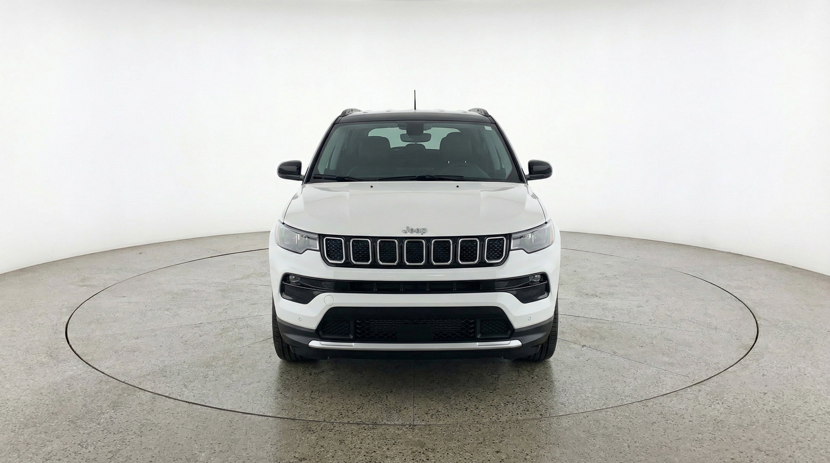 Used 2025 Jeep Compass Limited image 2